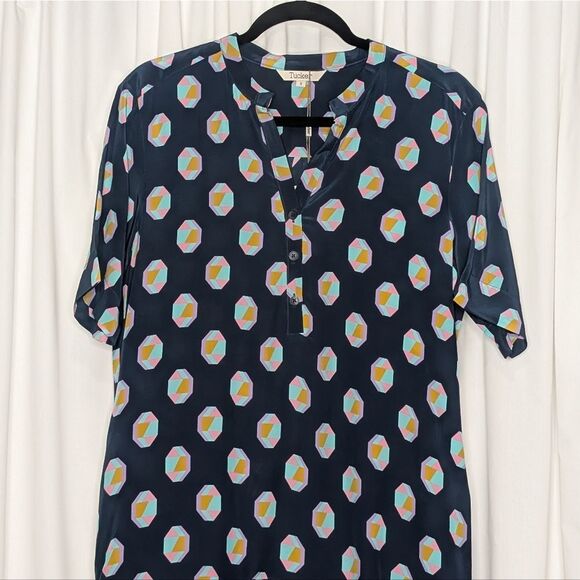 Tucker NYC Laura Dress Midnight Geo in Crepe de Chine Silk Ruffle Hem - Picture 2 of 8